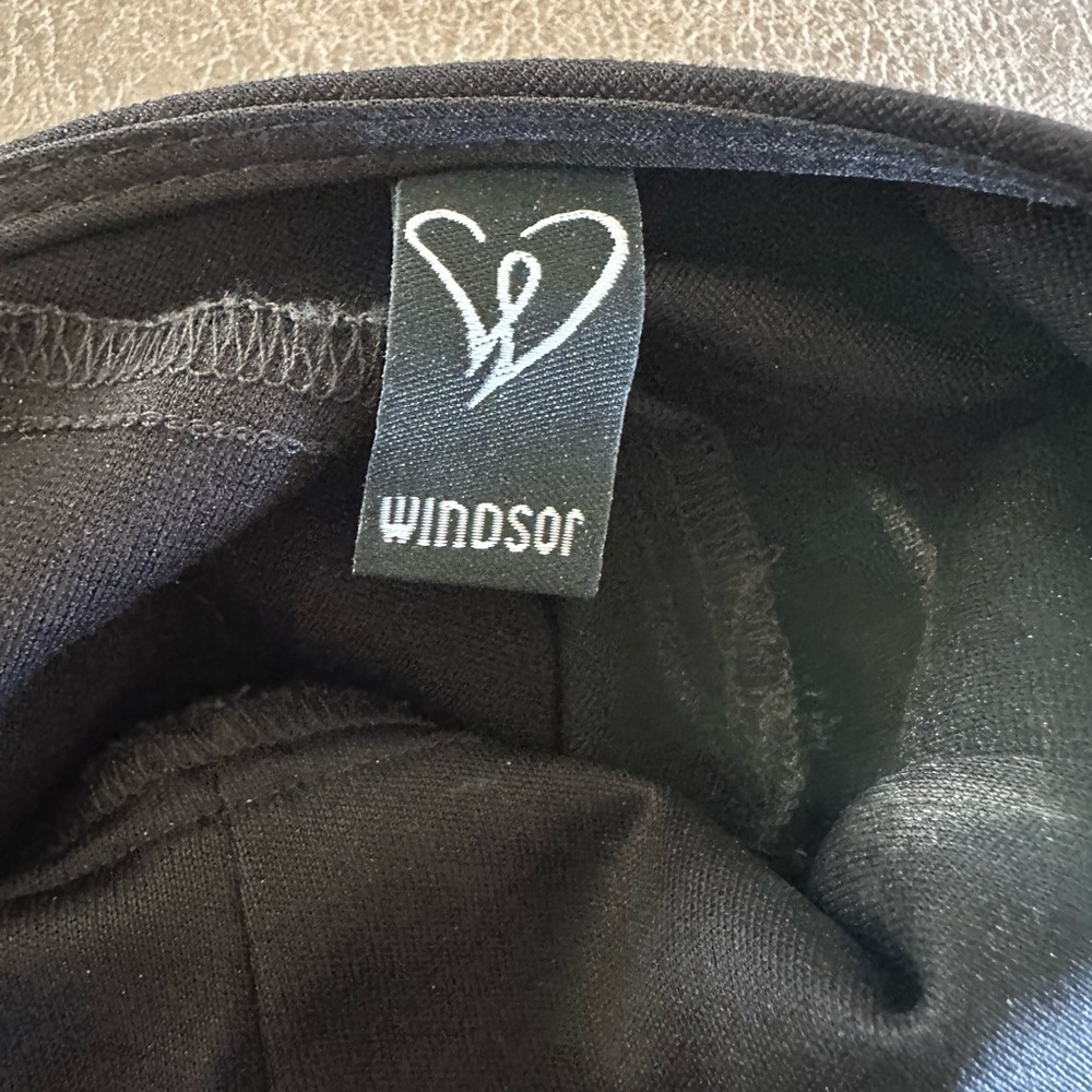 ⭐️Windsor Open back dress⭐️ - Picture 4 of 6